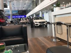 -天津波士信达奔驰4S店(卫津南路店)