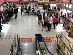 -兴旺欧韩城(上海兴旺国际服饰城店)