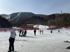 -亚布力新体委滑雪场