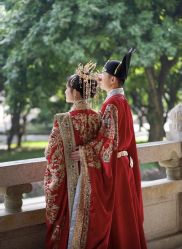 -挪娅婚纱摄影皇家会所