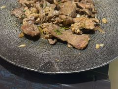 -哈尔滨烧烤·山河村铁锅炖(交大店)