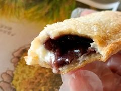 红豆双皮奶风味双馅派-麦当劳(中唱大厦店)