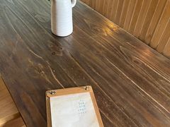 -彳亍咖啡·这里(水湾路店)