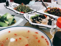 -撒拉人家.酸菜牦牛肉火锅