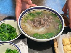 -云阿蛮云南生烫牛肉米线(奉贤路店)