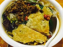 -水平有限螺蛳粉(宏达大厦店)