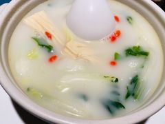 无油鱼汤腐竹煮时蔬-大树餐厅(益田假日店)