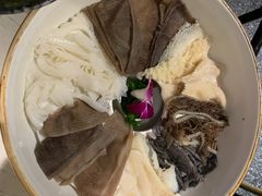 川门毛肚七绝-哥老官重庆美蛙鱼头(西湖银泰十一哥店)