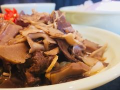 -熊大师牛羊粉(红谷凯旋店)