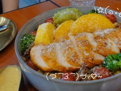 秘制鸡肉芒果牛油果沙拉-魏斯理汉堡(西安西咸吾悦广场店)