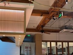 -蜜桃餐厅·伴山(湖滨商业街店)