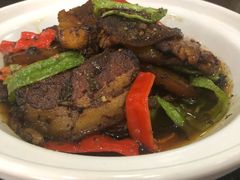 砂锅土猪肉-渔公馆·川菜馆·家宴·生日宴(大地中央广场店)