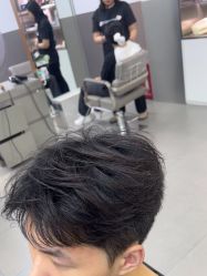 -首脑美发沙龙