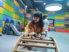 -宾果蒙特梭利托育儿童之家幼儿园(爱琴海店)