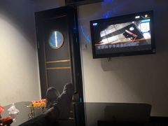-环球梦主题KTV(曲阳生活购物中心店)