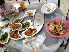 -覃记海鲜美食餐厅