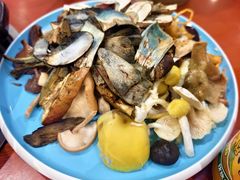 -菌之家·专业纯野生菌火锅·特色炒菌