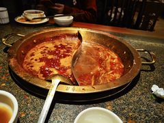 -小天鹅火锅·一线江景洪鼎旗舰店(洪崖洞店)