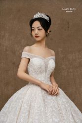 -Lady  Jane高端婚纱礼服馆