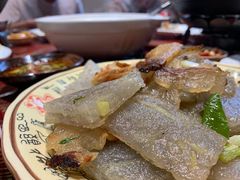 苕粉土豆粑炒腊肉-山间农家