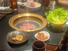 -山川小町·极番烧肉(新地假日广场店)