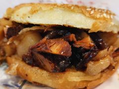烧饼夹肘子-傅记酱肉