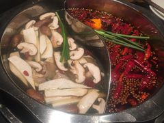 -纸盐河码头火锅(十八梯店)