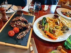 -东西风牛排馆周末烧烤自助(首都机场希尔顿店)