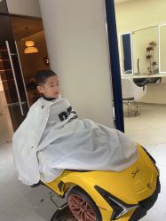 -PE SALON