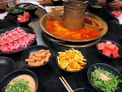 -沸炉重庆老火锅(军事博物馆店)