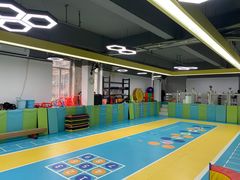 -逗你运动体能训练中心(冠城店)