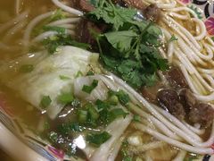 -鑫花溪牛肉米粉(人民广场店)