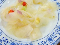-一品红烧鸭特色川菜(三岔湖店)