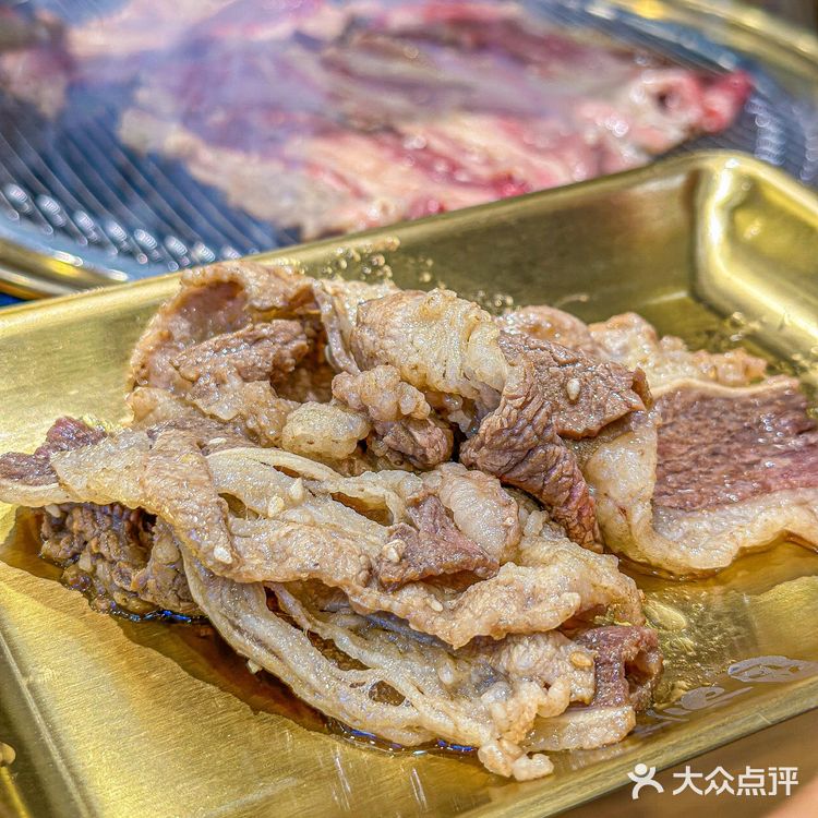 有被这家东北烤肉惊艳到，我愿称他为烤肉天花板！