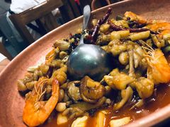 牛肝菌牛蛙霸王锅-云海肴·汽锅鸡·云南菜(美罗城店)