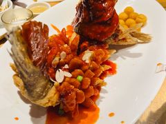 -吴越荣记苏州菜·松鼠桂鱼 100% 活鱼现做(月光码头店)