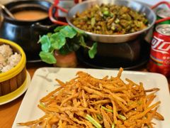 -莲餐厅·湖北菜·潜江小龙虾店(愚园路店)