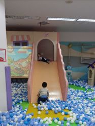 -孩子王童乐园(西安万象城店)