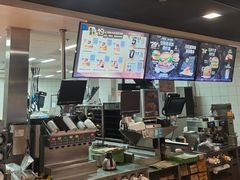 -麦当劳(假日广场店)