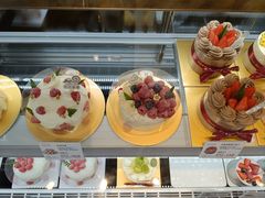 -花花卷卷·鲜食蛋糕(静安久光百货店)