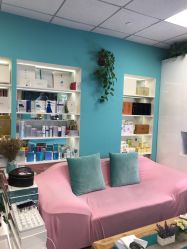 -斐尔国际皮肤管理中心