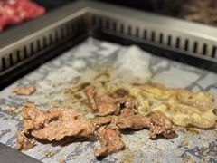 -牛里牛气· 榴莲海鲜鲜牛肉自助火锅·烤肉(横岗店)