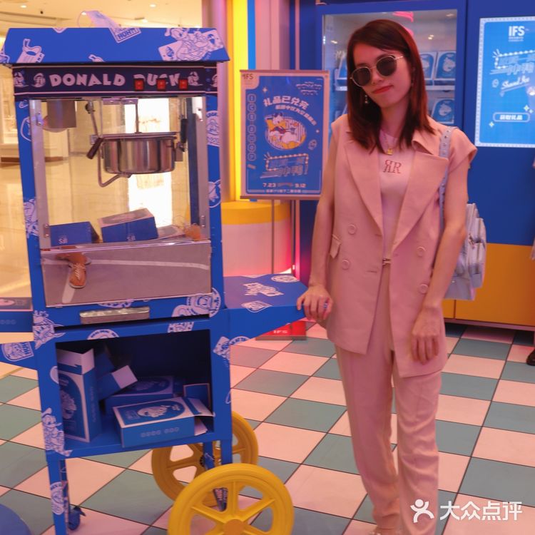 成都IFS｜唐老鸭刨冰展📸真的巨好拍