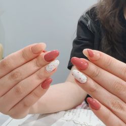 -菜菜美甲美睫皮肤管理