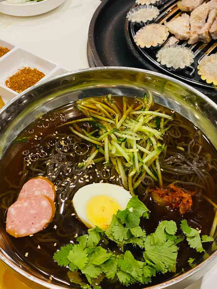 金百合炭火烤肉(沈半路善贤人家店)