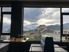 -平措康桑·和牛自助观景餐厅(布达拉宫店)