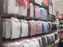 -优衣库(上海金桥国际商业广场店)