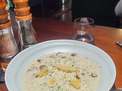 -MONICH牛排融合餐厅(和义大道购物中心店)