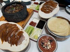 -梅利汴京烤鸭•开封豫菜地标店(东司门店)