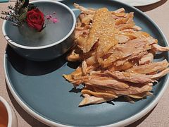 盐焗手撕鸡-尚一汤·粤菜海鲜(环球港店)
